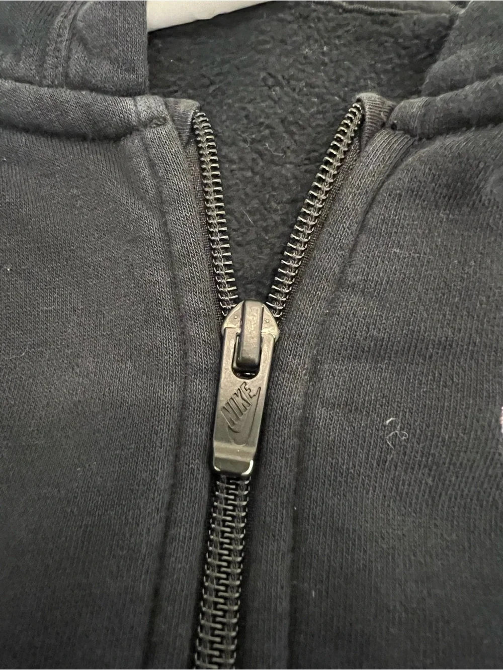 ⚫️NIKE: Boy size M, logo hooded zip-up jacket w/pockets, preowned⚫️